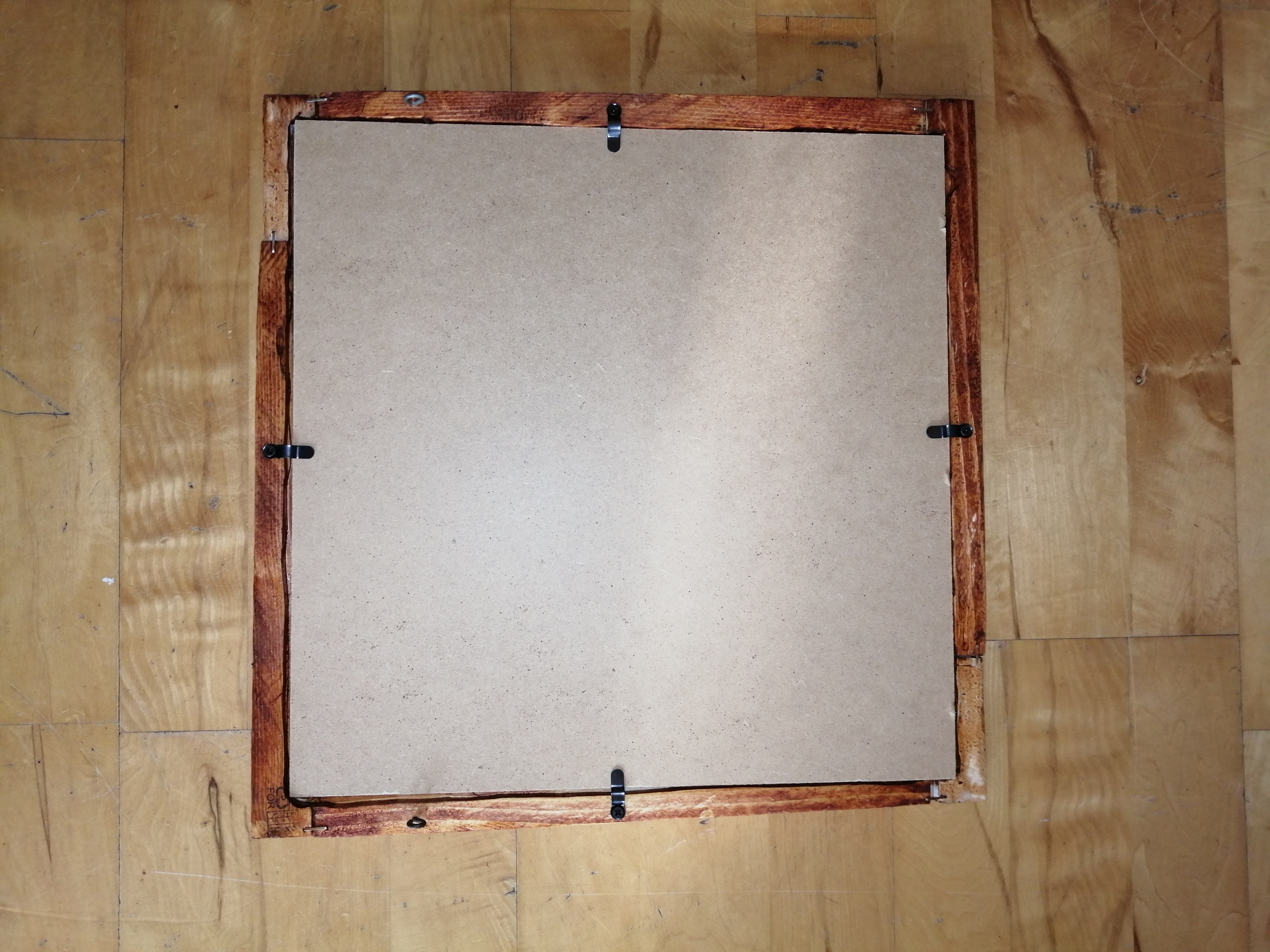 Groove on picture frame